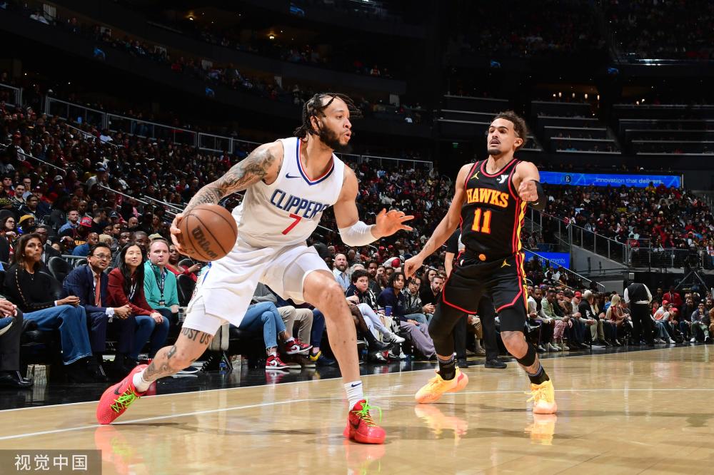 锐地察觉到 锐地察觉到