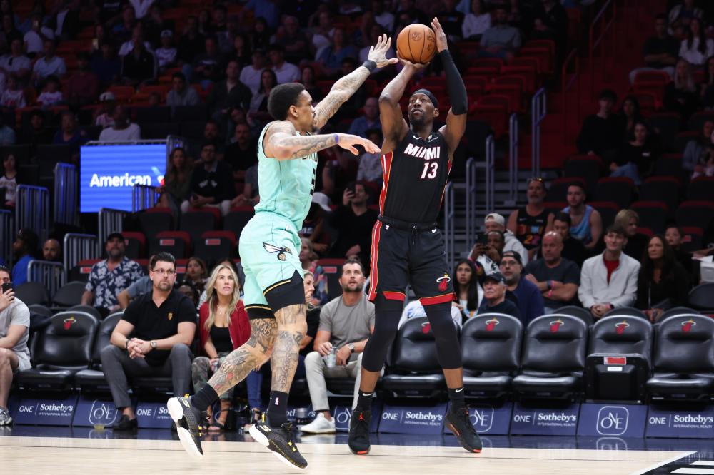 而在嘈杂 而在嘈杂